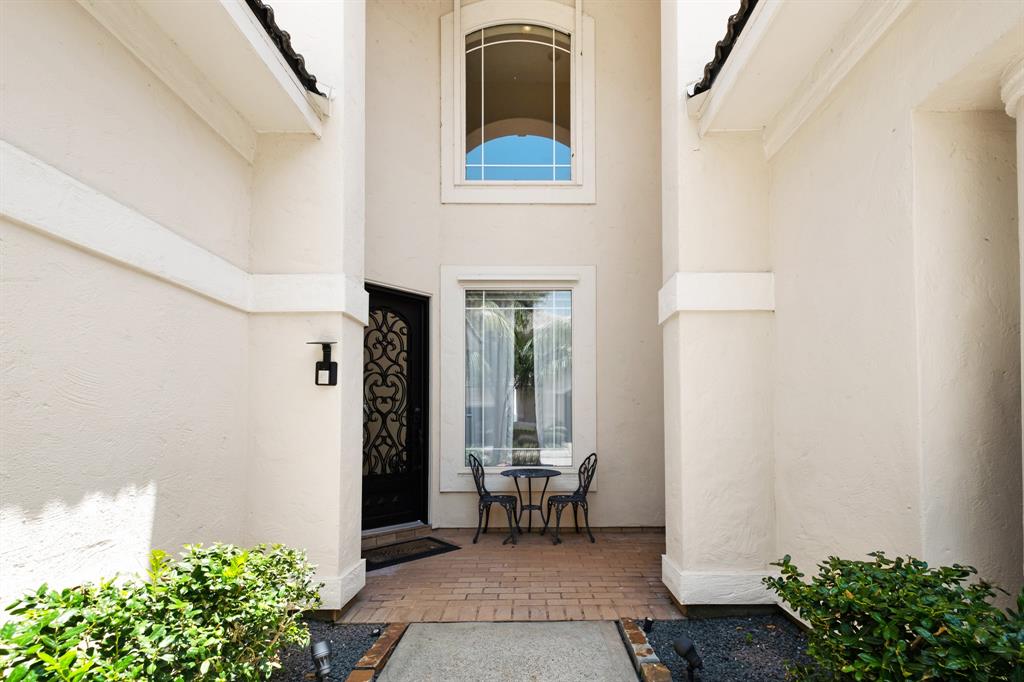 305 Harborside Circle