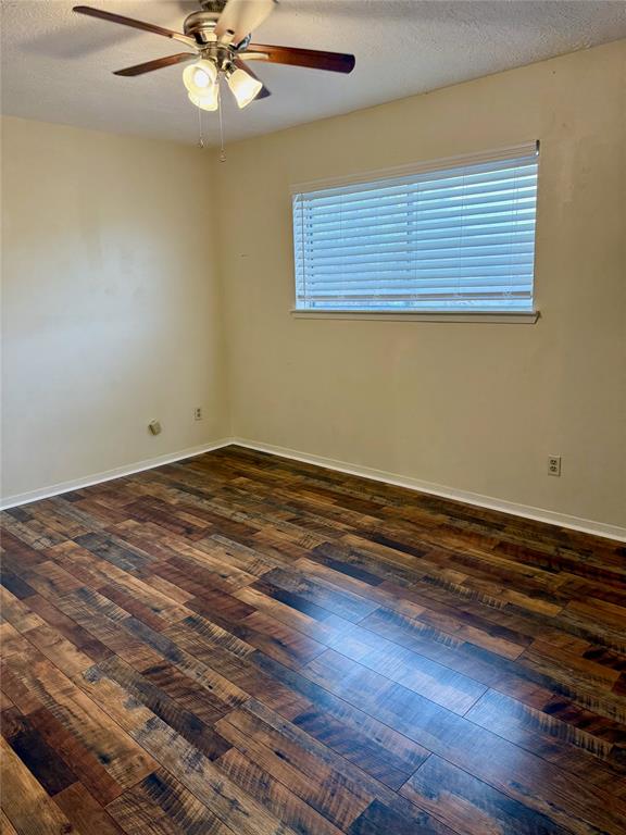 1515 S 8th Street, La Porte, Texas image 15