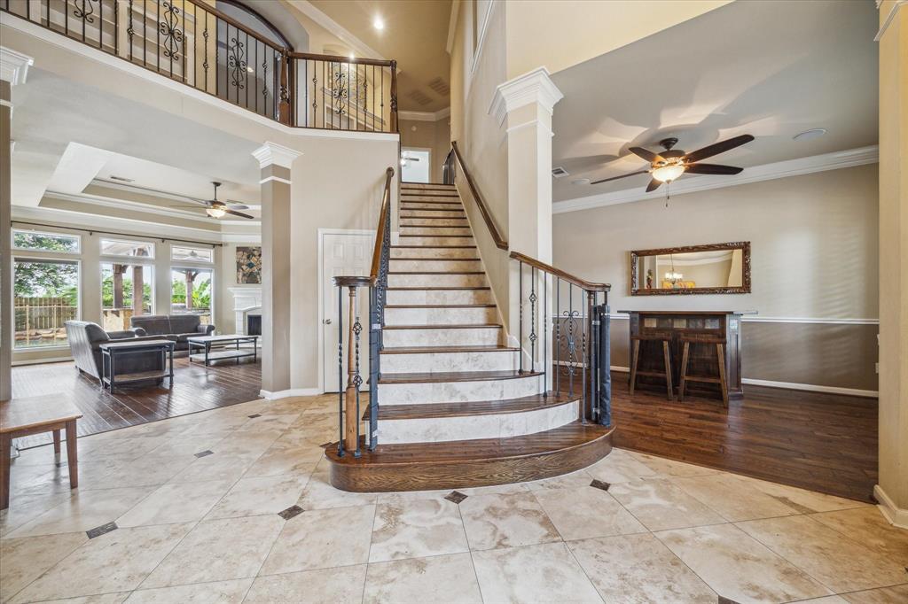 2934 Summit Rock Way