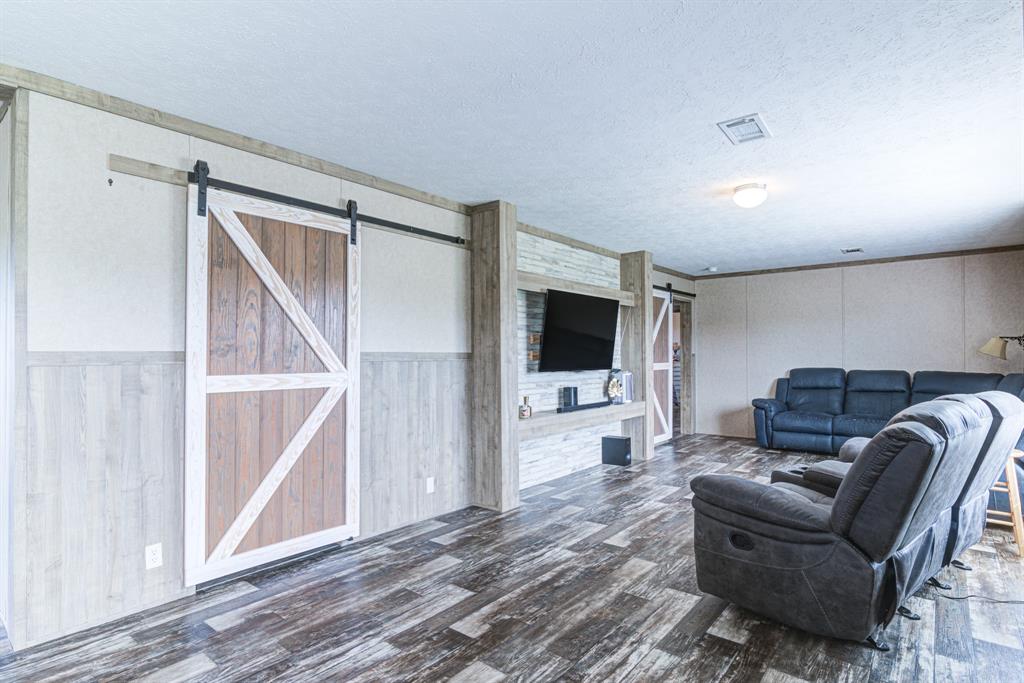 13017 Annette Road, Angleton, Texas image 18