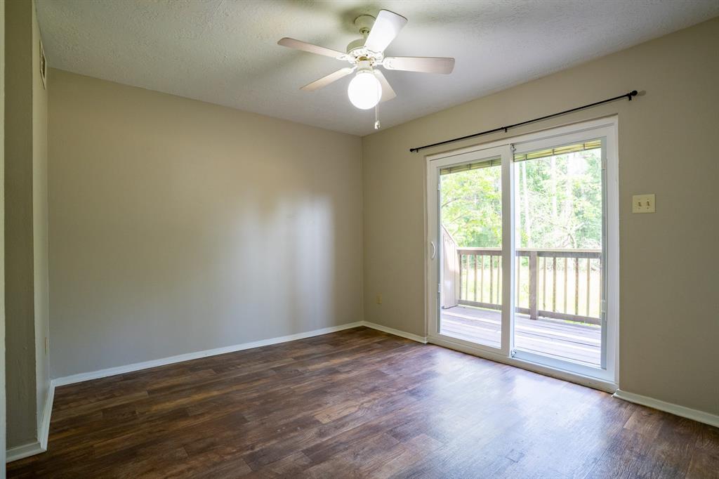 2521 Crosstimbers Street #G3, Huntsville, Texas image 13