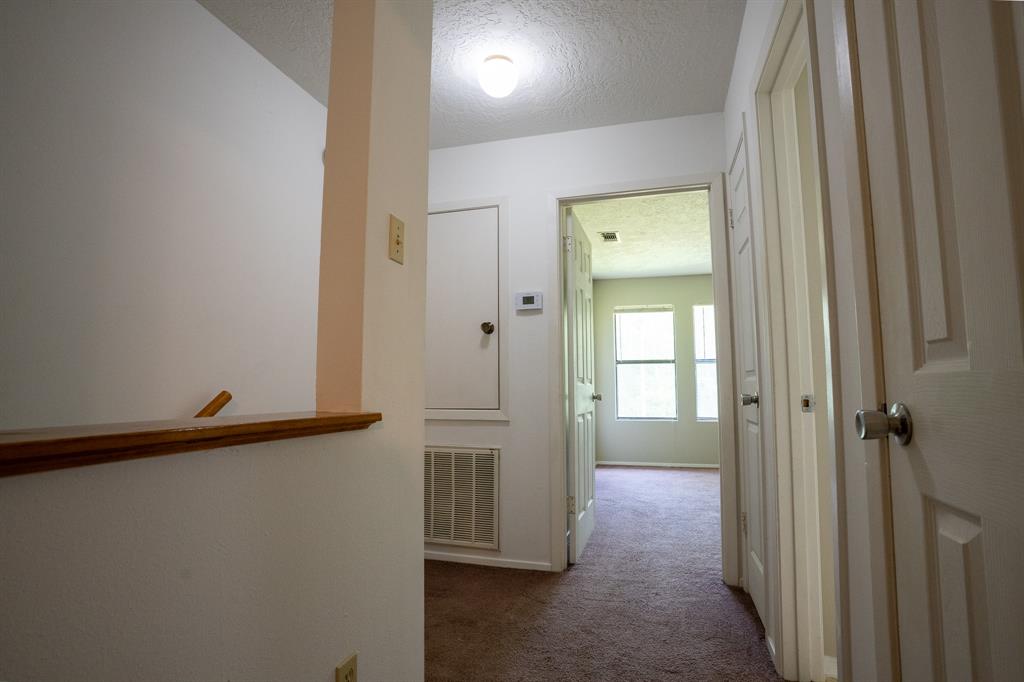 2521 Crosstimbers Street #G3, Huntsville, Texas image 15