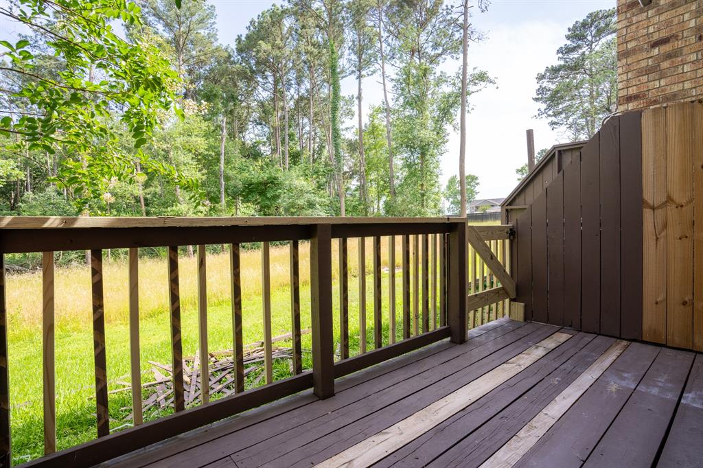 2521 Crosstimbers Street #G3, Huntsville, Texas image 14