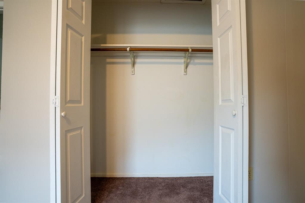 2521 Crosstimbers Street #G3, Huntsville, Texas image 26