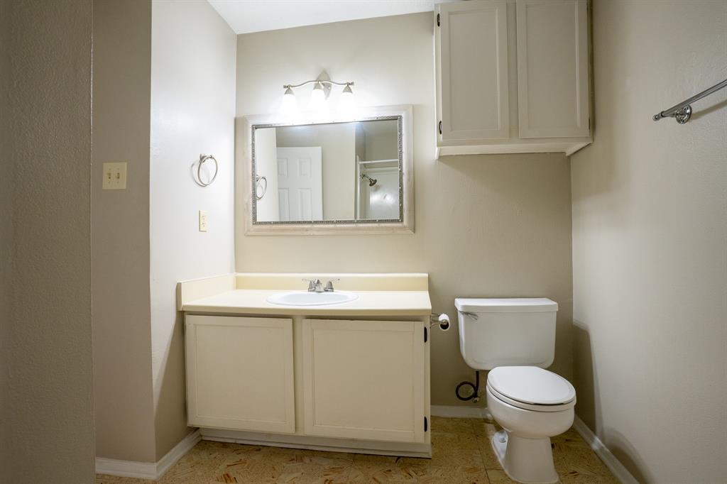 2521 Crosstimbers Street #G3, Huntsville, Texas image 23