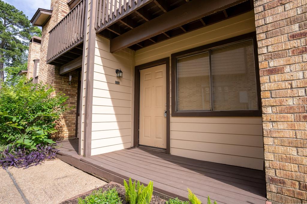 2521 Crosstimbers Street #G3, Huntsville, Texas image 28