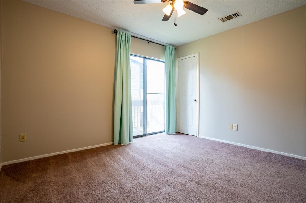 2521 Crosstimbers Street #G3, Huntsville, Texas image 24