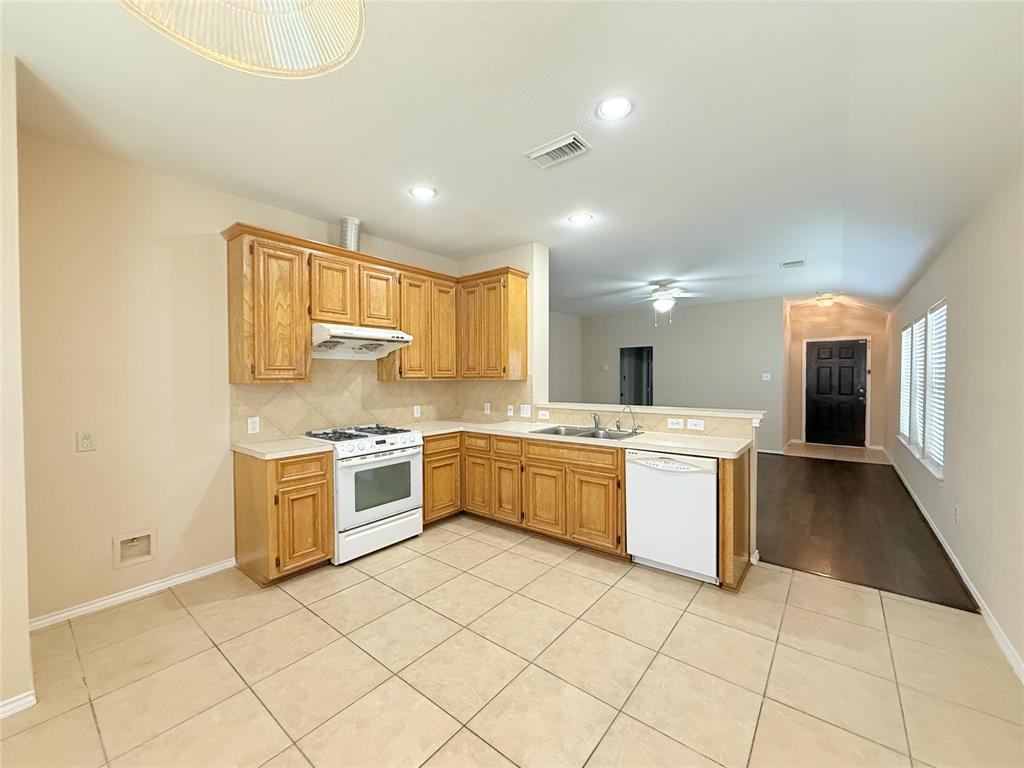 2919 Autumnbrook Lane