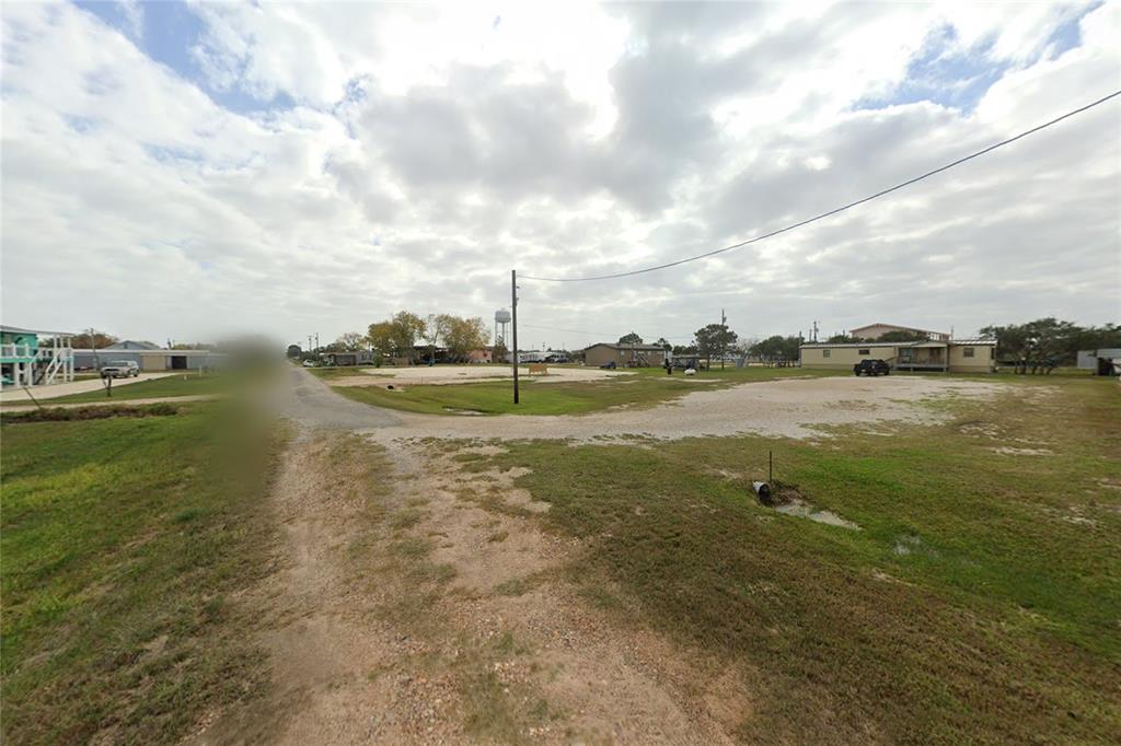 911 N 15th Street, Port O Connor, Texas image 5