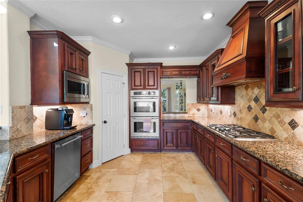 20105 Hilltop Ranch Drive, Montgomery, Texas image 13