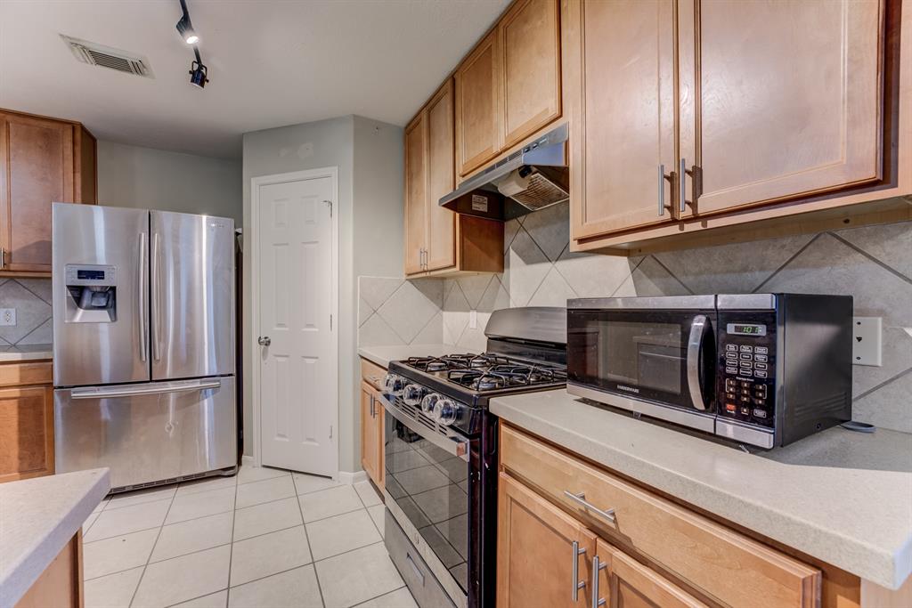 753 Grassy Knoll Lane, La Marque, Texas image 11