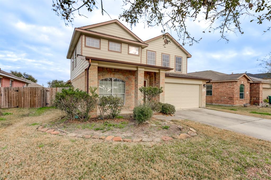 753 Grassy Knoll Lane, La Marque, Texas image 3