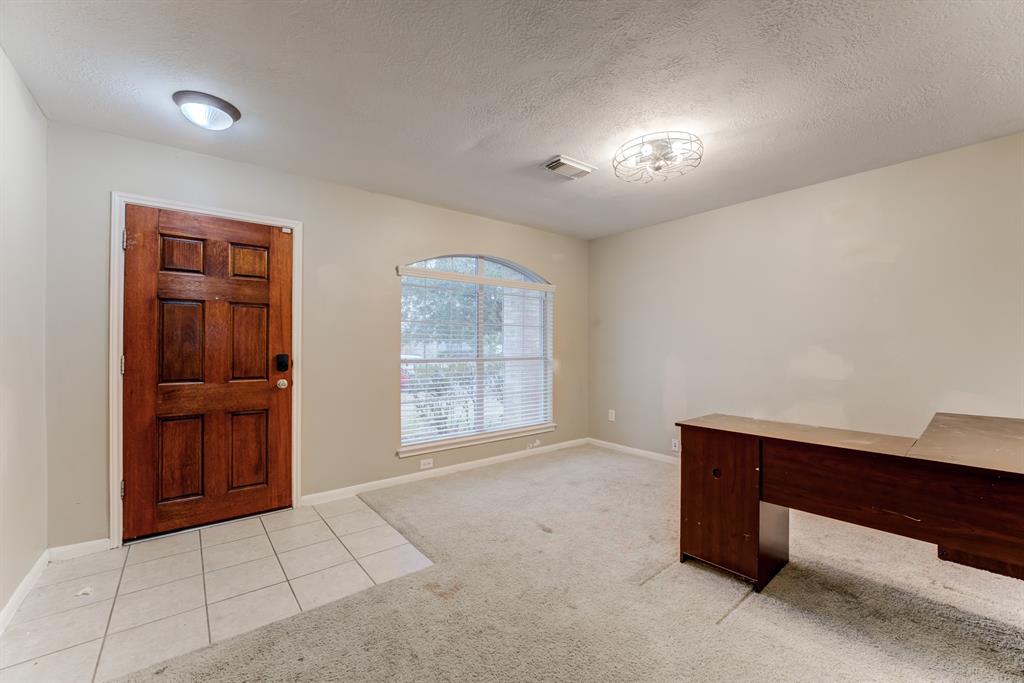 753 Grassy Knoll Lane, La Marque, Texas image 7