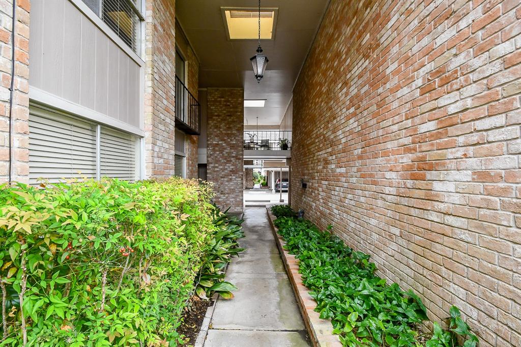 Houston, Texas 77063, United States, 1 Bedroom Bedrooms, ,1 BathroomBathrooms,Residential,Active,102306