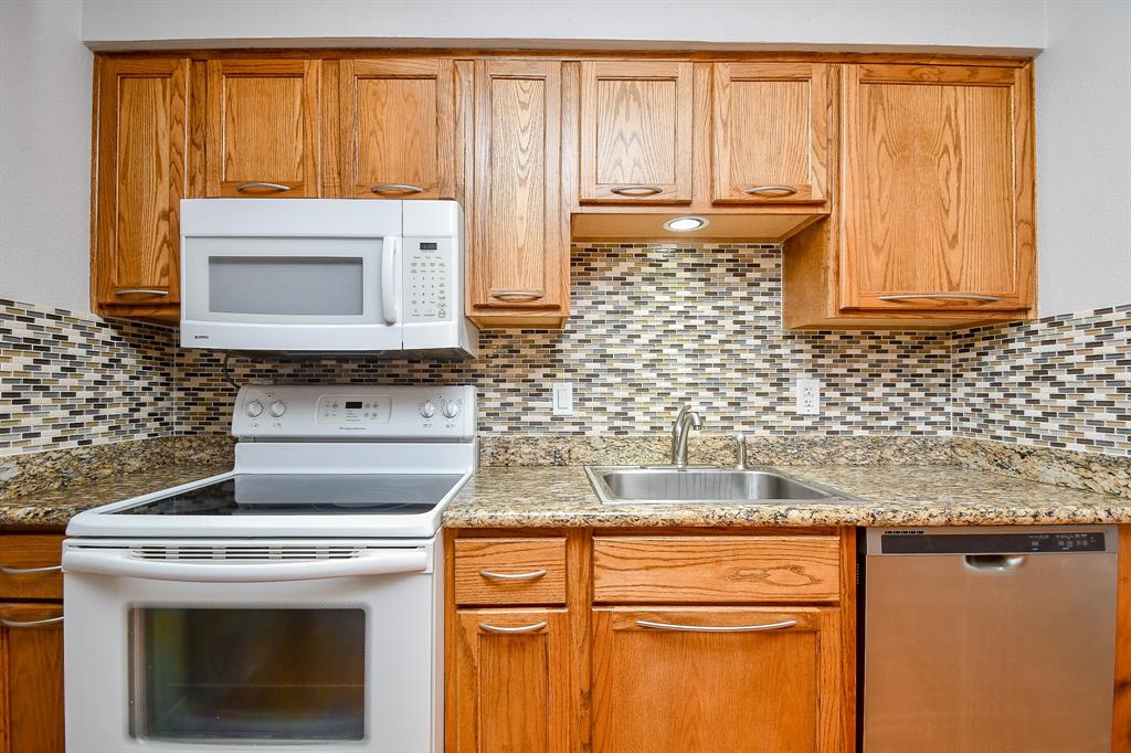 Houston, Texas 77063, United States, 1 Bedroom Bedrooms, ,1 BathroomBathrooms,Residential,Active,102306