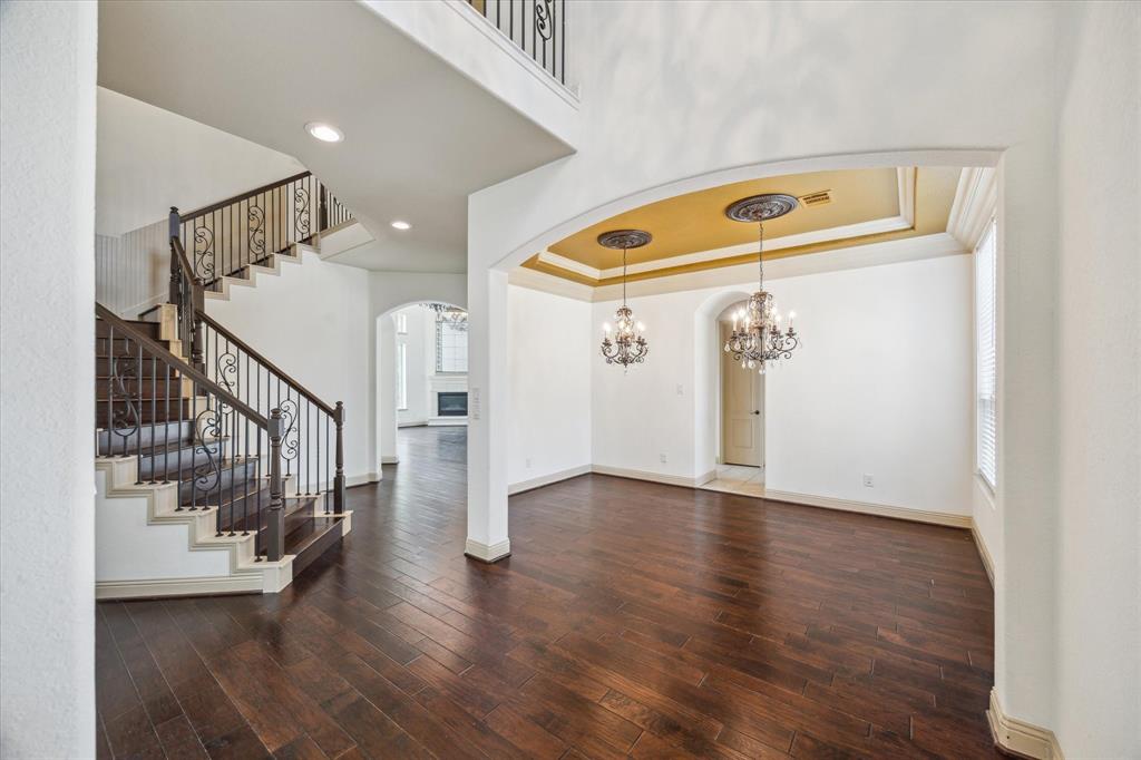 27 Tioga Place