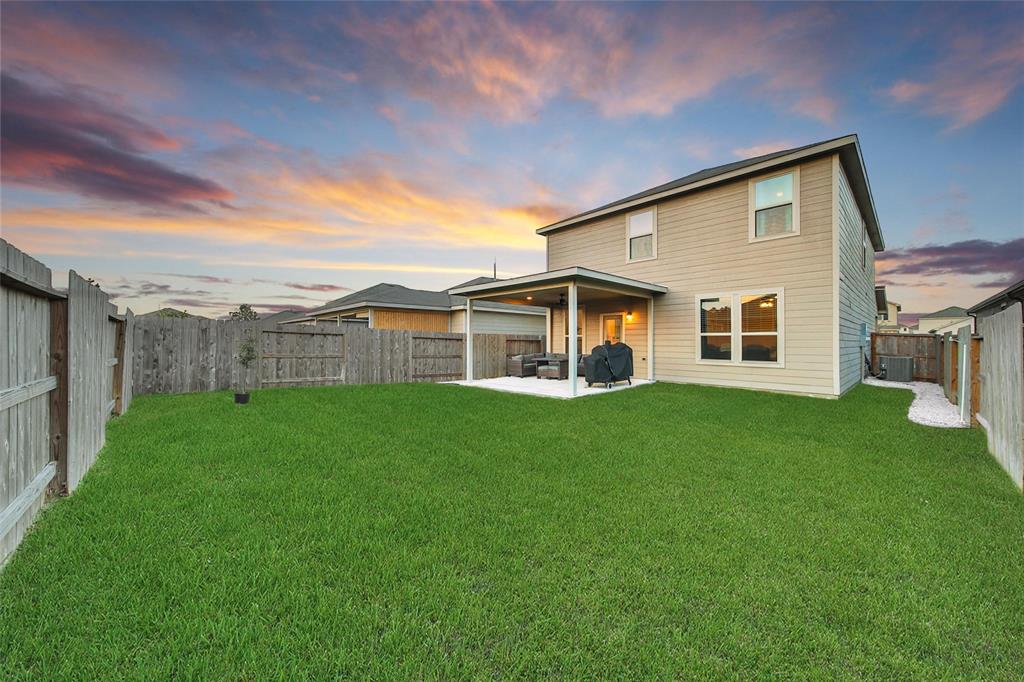 16322 Fontana Court, Conroe, Texas image 2
