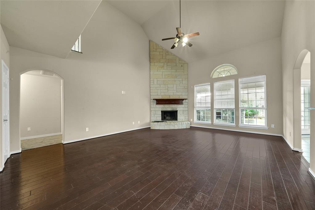 2108 Asbury Court, Pearland, Texas image 13