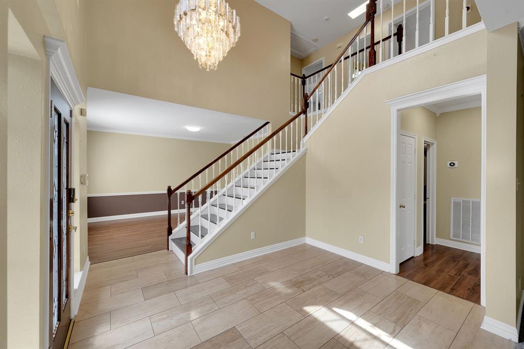 2718 Sandpebble Drive, Seabrook, Texas image 5