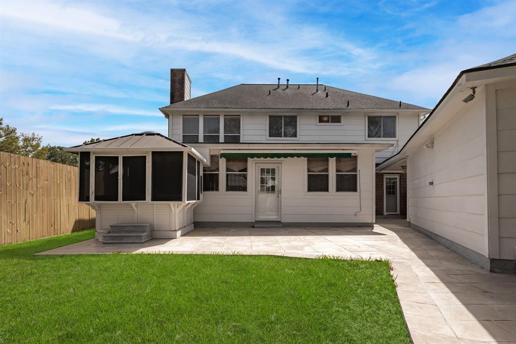 2718 Sandpebble Drive, Seabrook, Texas image 37