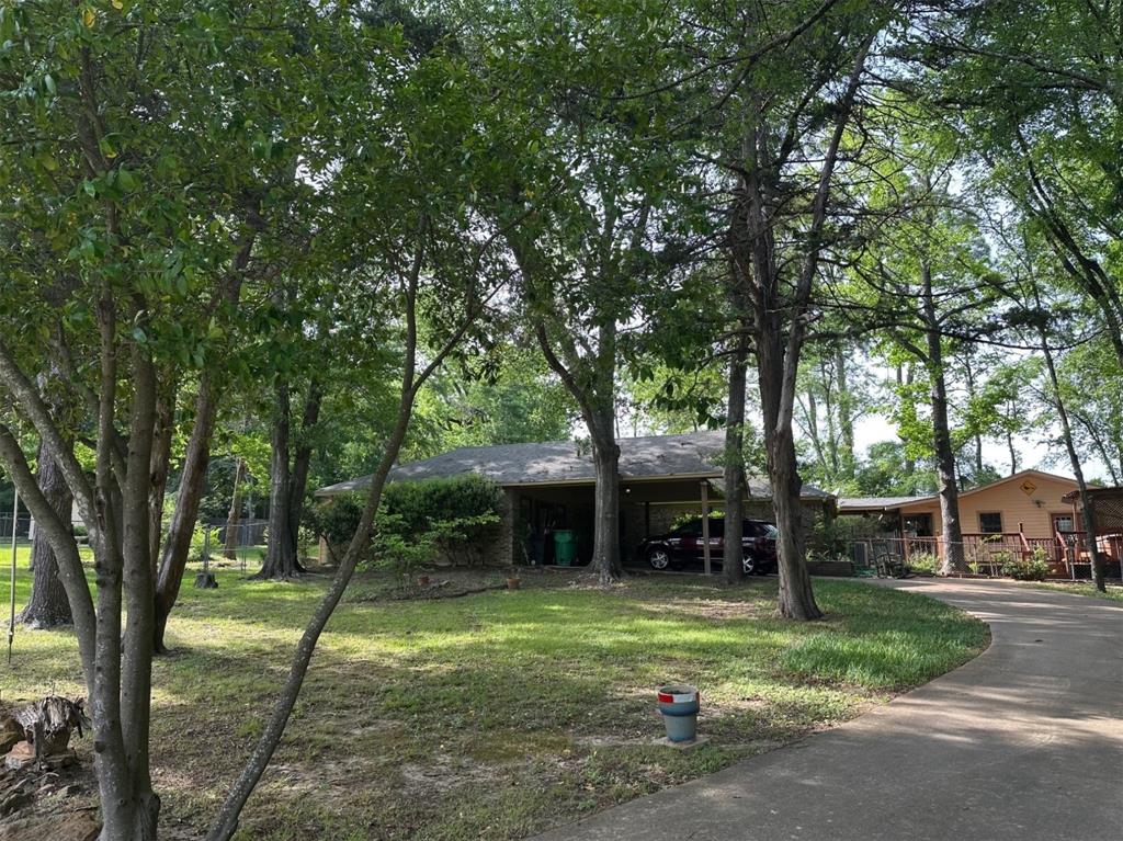 103 Longhorn Drive, Palestine, Texas image 2