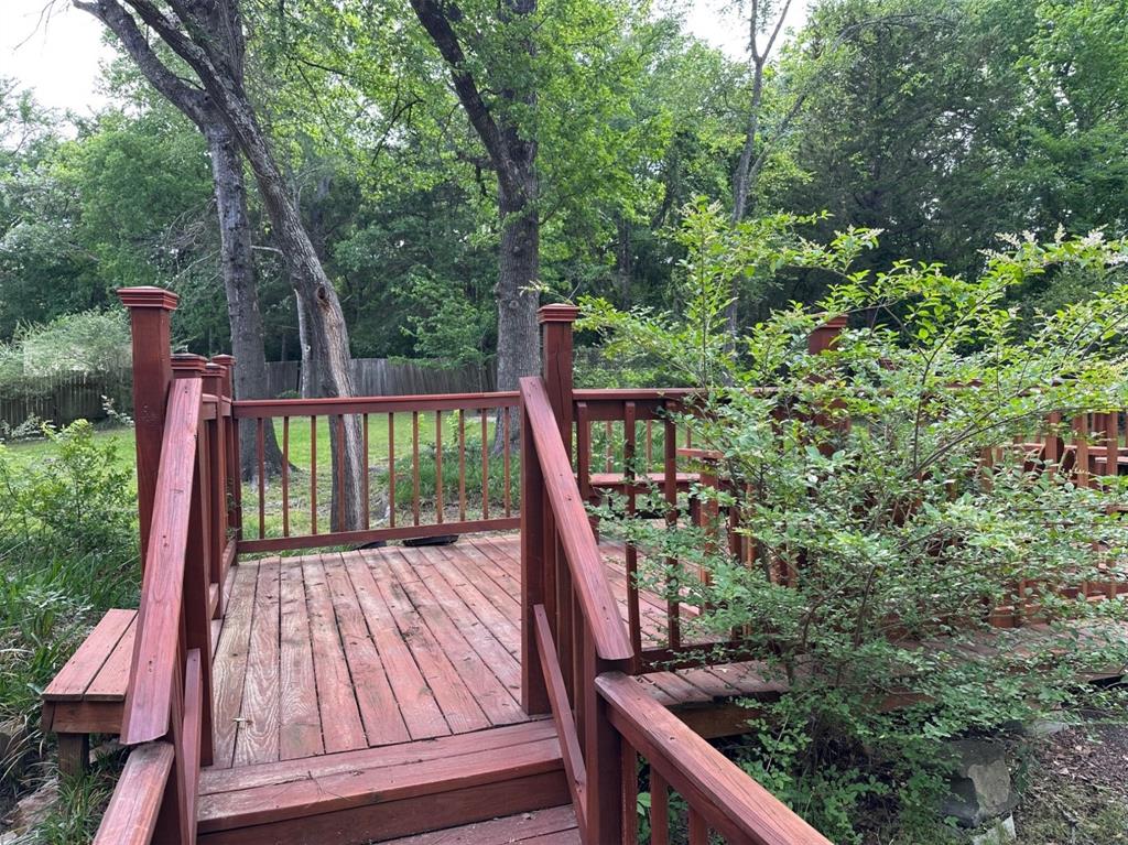 103 Longhorn Drive, Palestine, Texas image 27