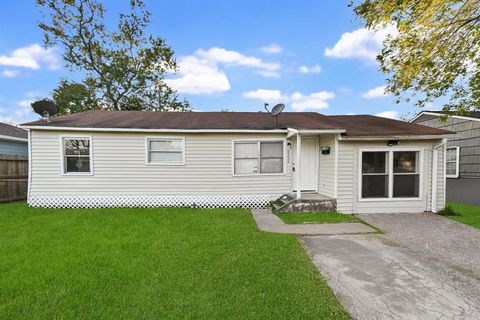 9306 Chesterfield Drive Houston TX 77051