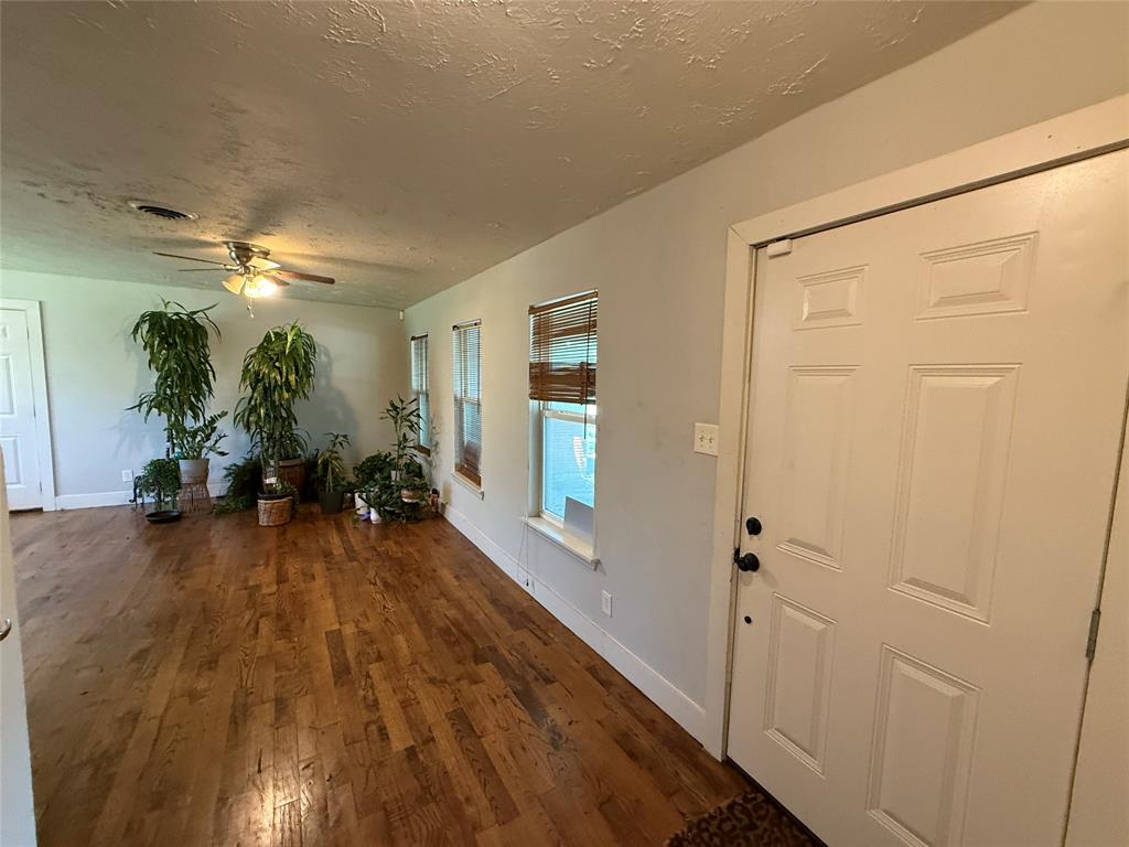 10317 Kelburn Drive, Houston, Texas image 16