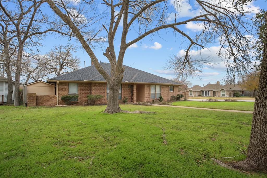 8700 Bent Tree Drive, College Station, Texas image 6