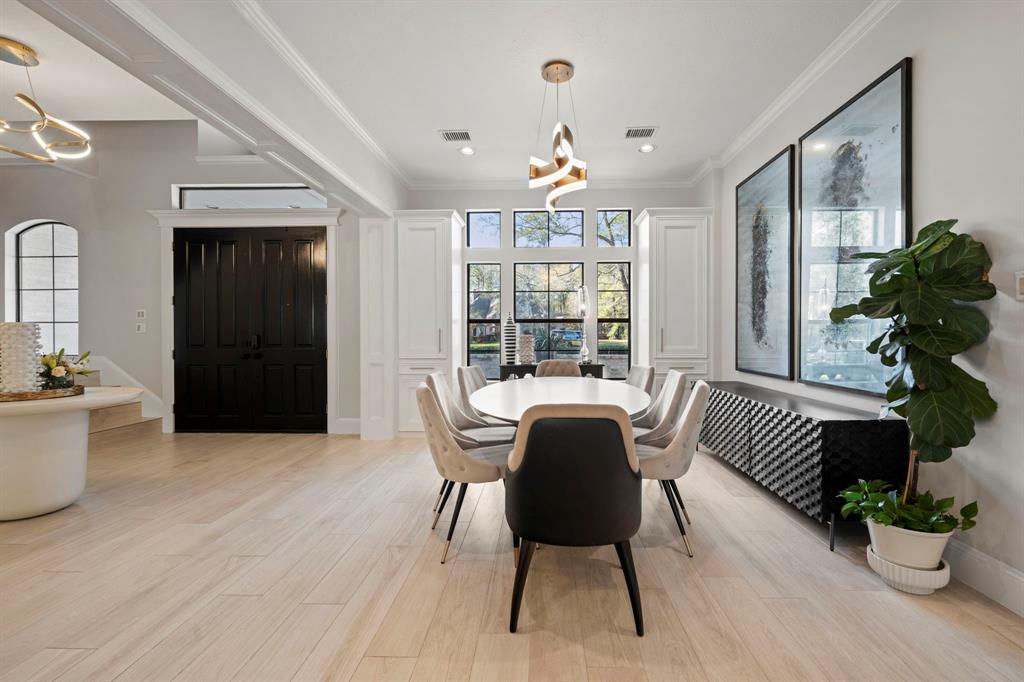 3702 Deerbend Court