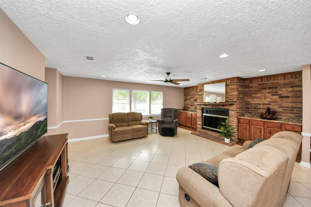 301 County Road 294, Alvin, Texas image 6