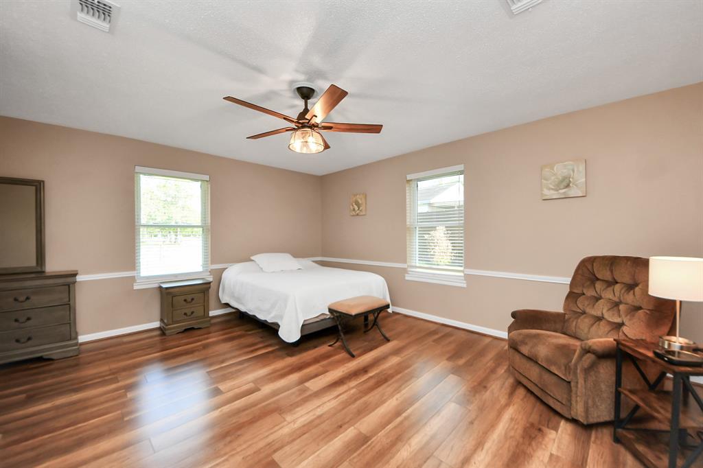 301 County Road 294, Alvin, Texas image 12