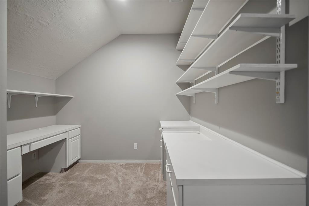2 Florian Court, The Woodlands, Texas image 16