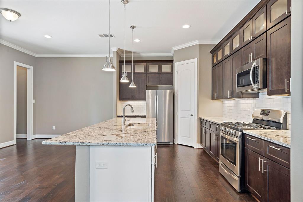 610 W 28th Street #B, Houston, Texas image 6