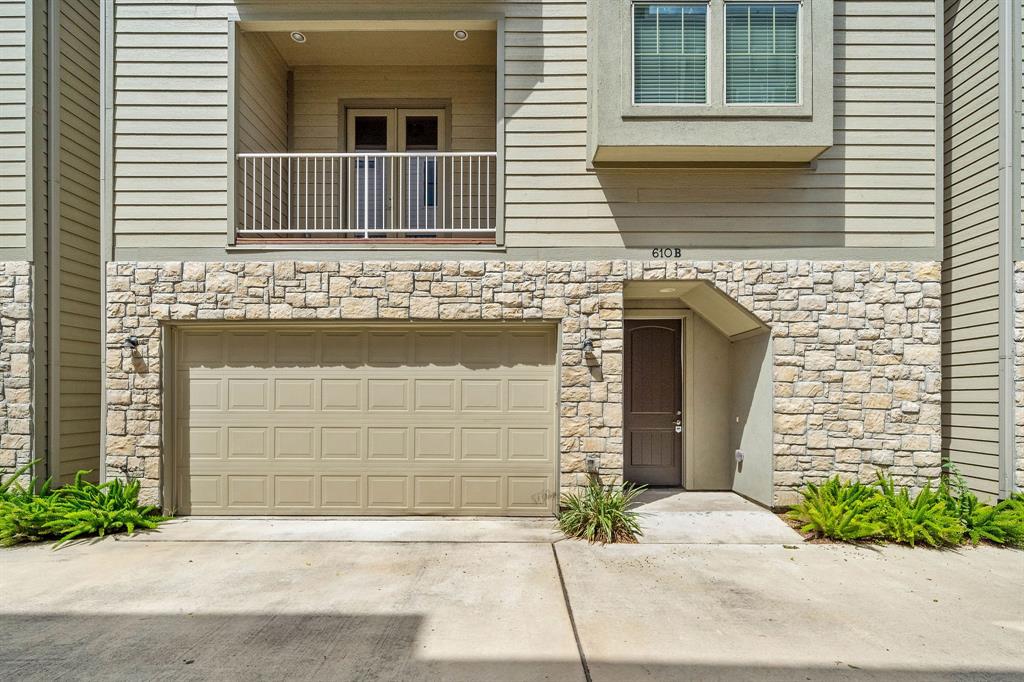 610 W 28th Street #B, Houston, Texas image 2