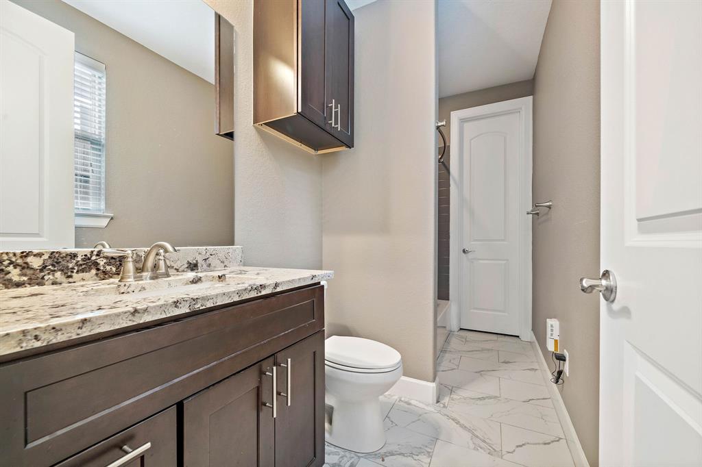 610 W 28th Street #B, Houston, Texas image 4