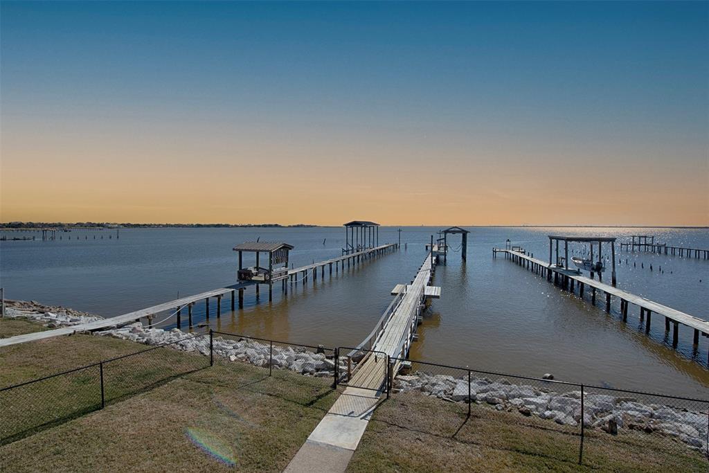 1217 Dick Bay Drive, Dickinson, Texas image 8