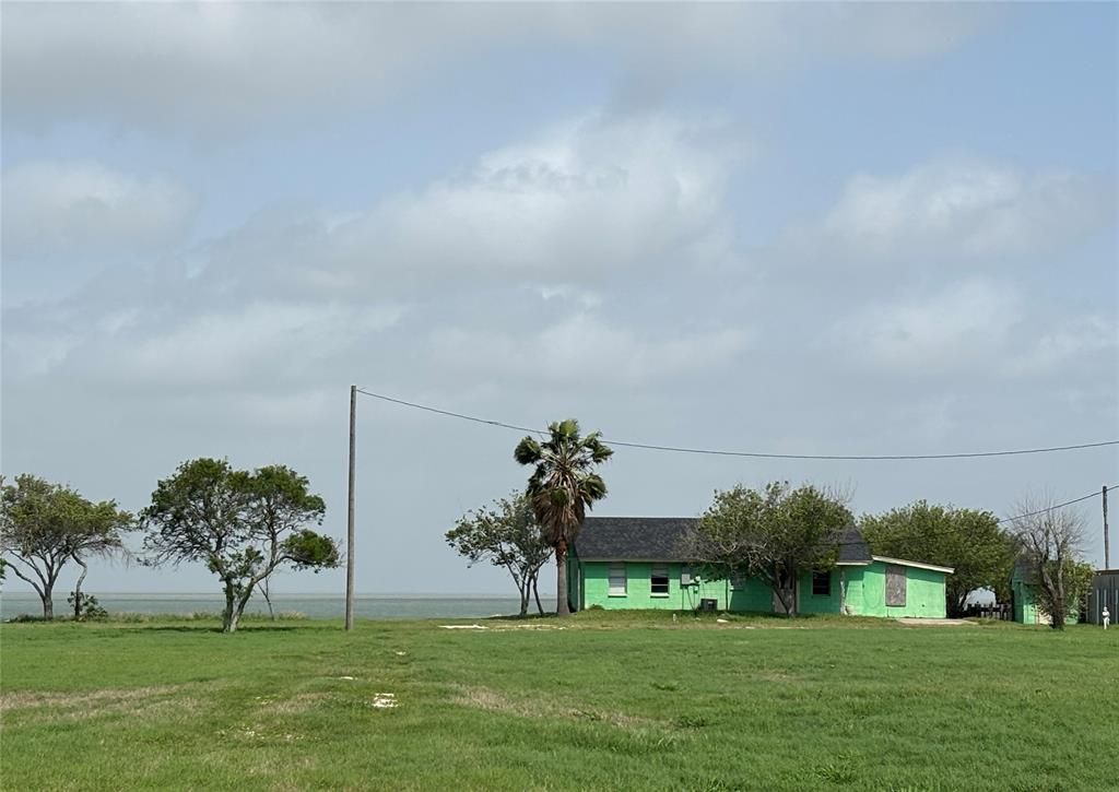 listing image 0