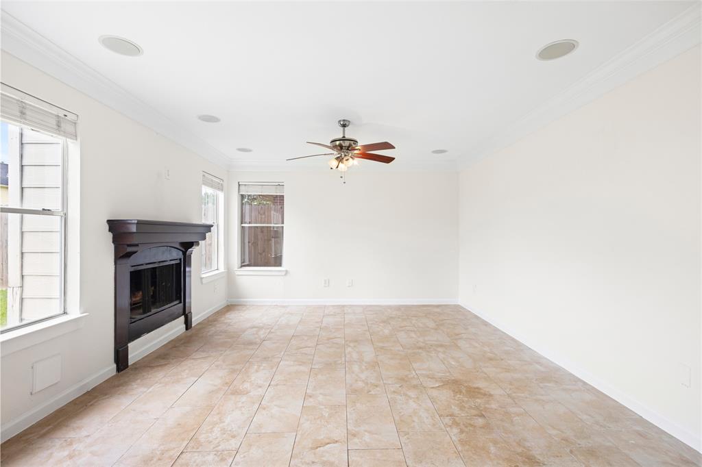 4226 Leighann Lane Drive, Houston, Texas image 12
