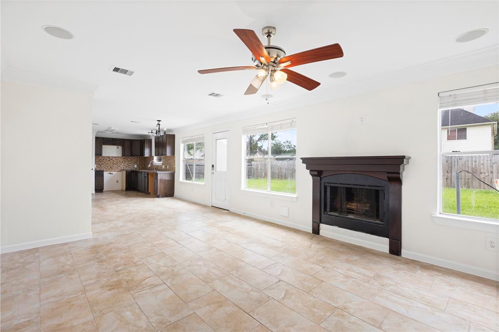 4226 Leighann Lane Drive, Houston, Texas image 11