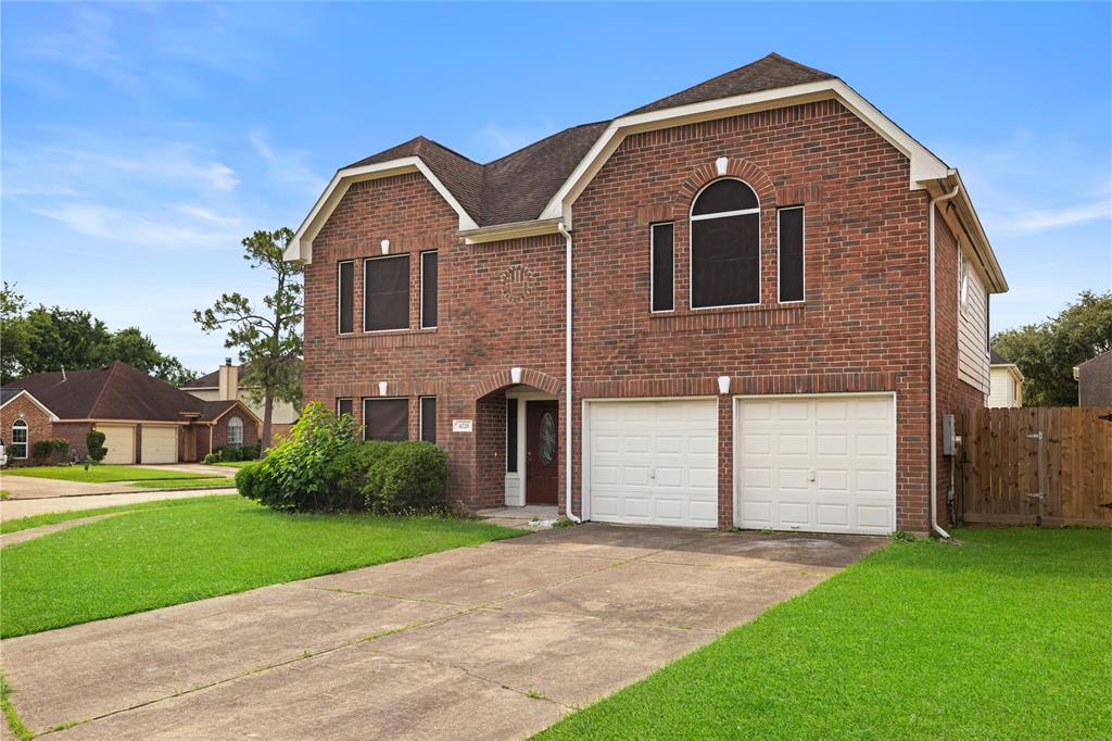 4226 Leighann Lane Drive, Houston, Texas image 2