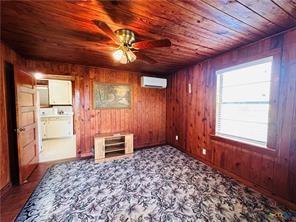 111 Theresa Street, Yoakum, Texas image 3