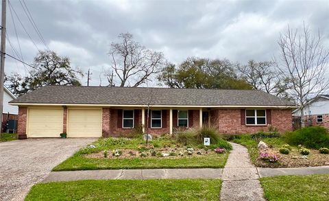 511 Seaway Drive El Lago TX 77586