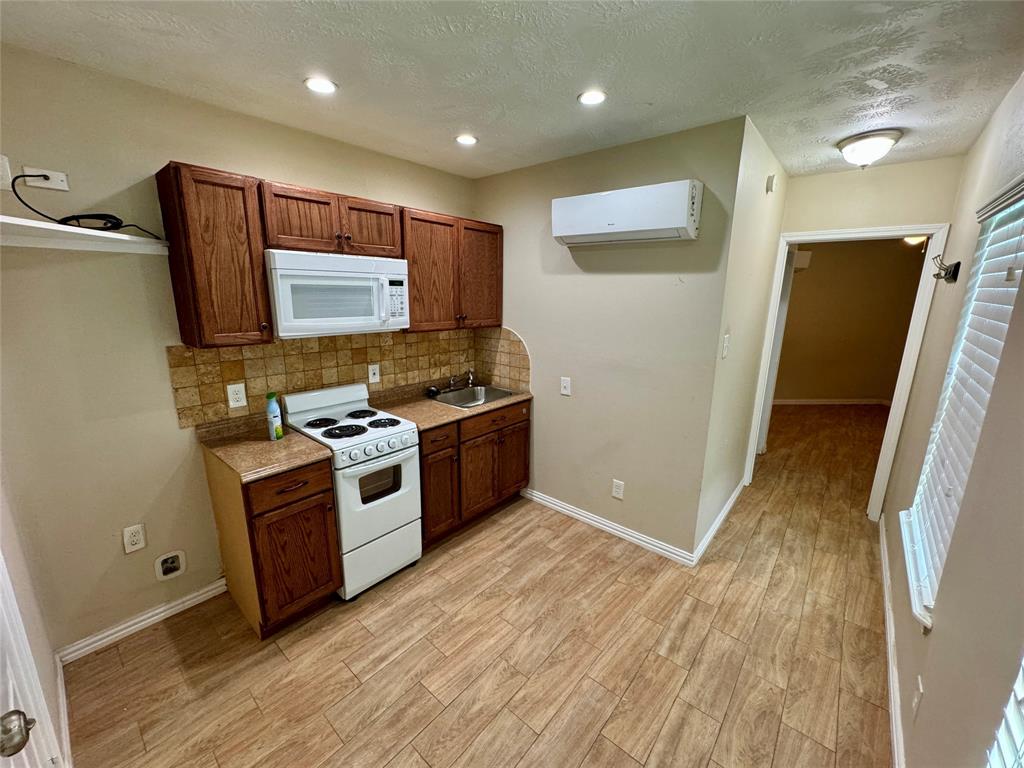 7503 Northwoods Drive, Sugar Land, Texas image 44