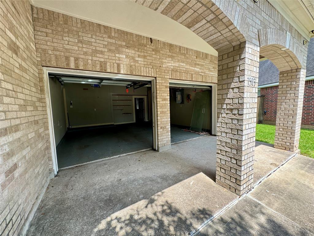 7503 Northwoods Drive, Sugar Land, Texas image 36