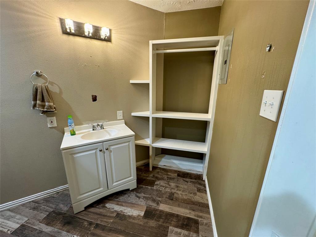 7503 Northwoods Drive, Sugar Land, Texas image 46
