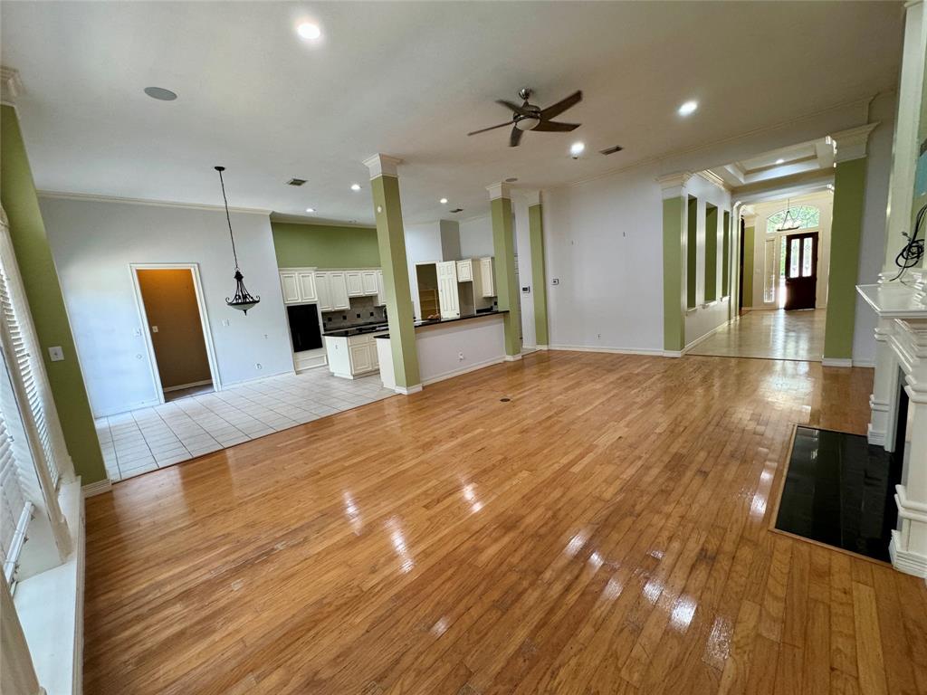 7503 Northwoods Drive, Sugar Land, Texas image 9