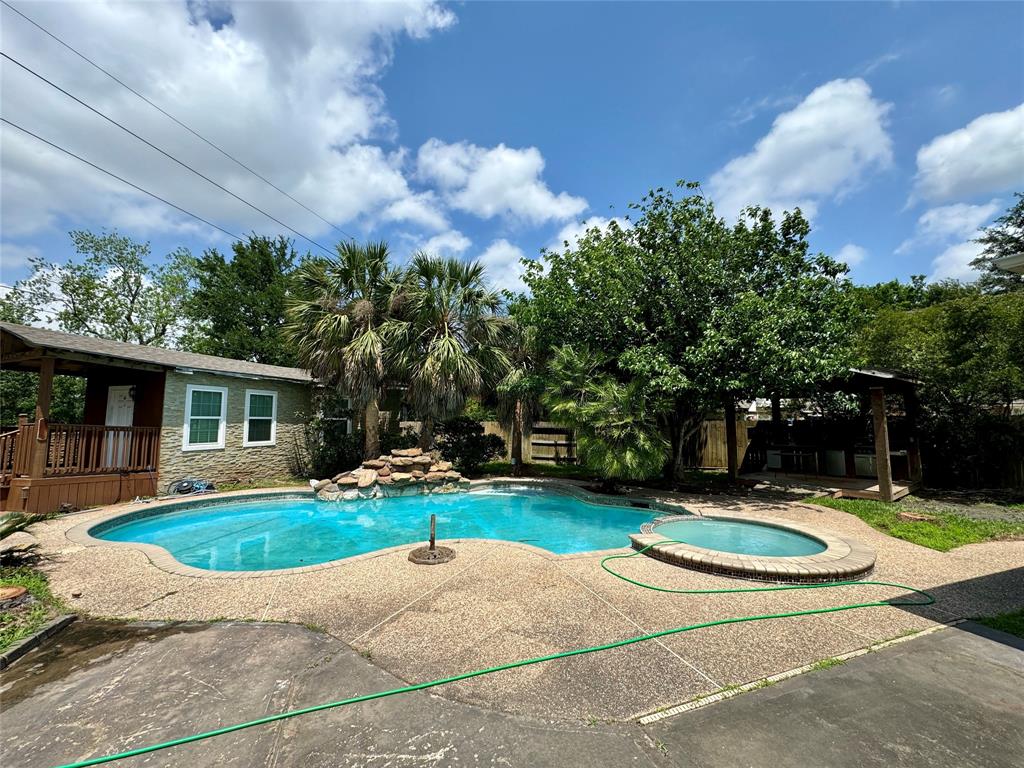 7503 Northwoods Drive, Sugar Land, Texas image 42