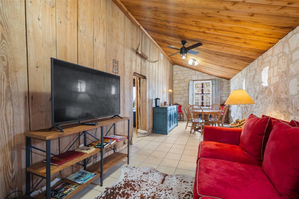 3499 W Us Highway 290, Fredericksburg, Texas image 36