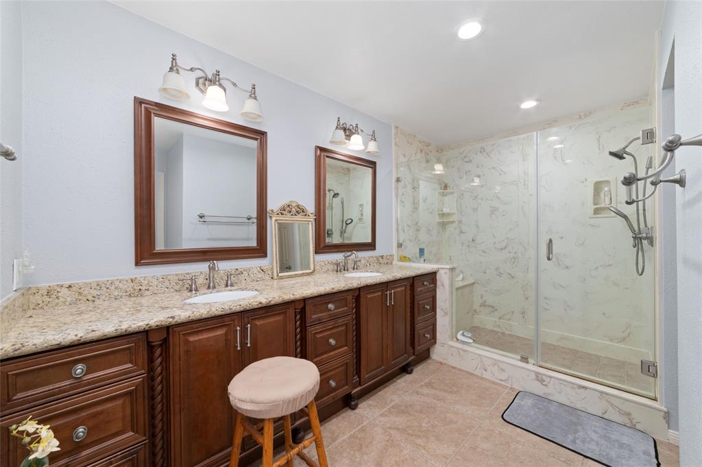15607 Ensenada Drive, Houston, Texas image 18